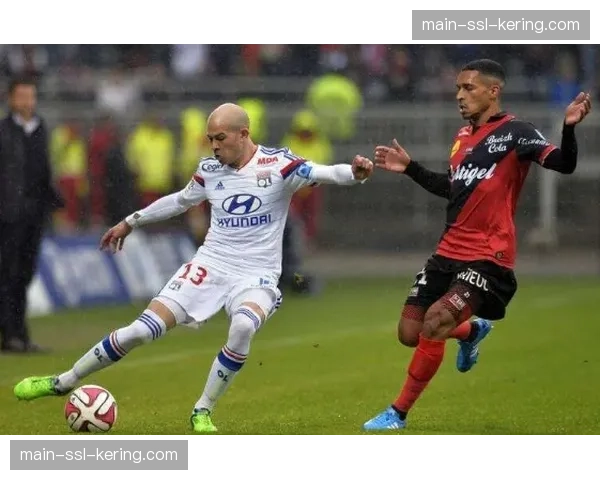 兰斯0-2不敌洛里昂，遭遇联赛三连败